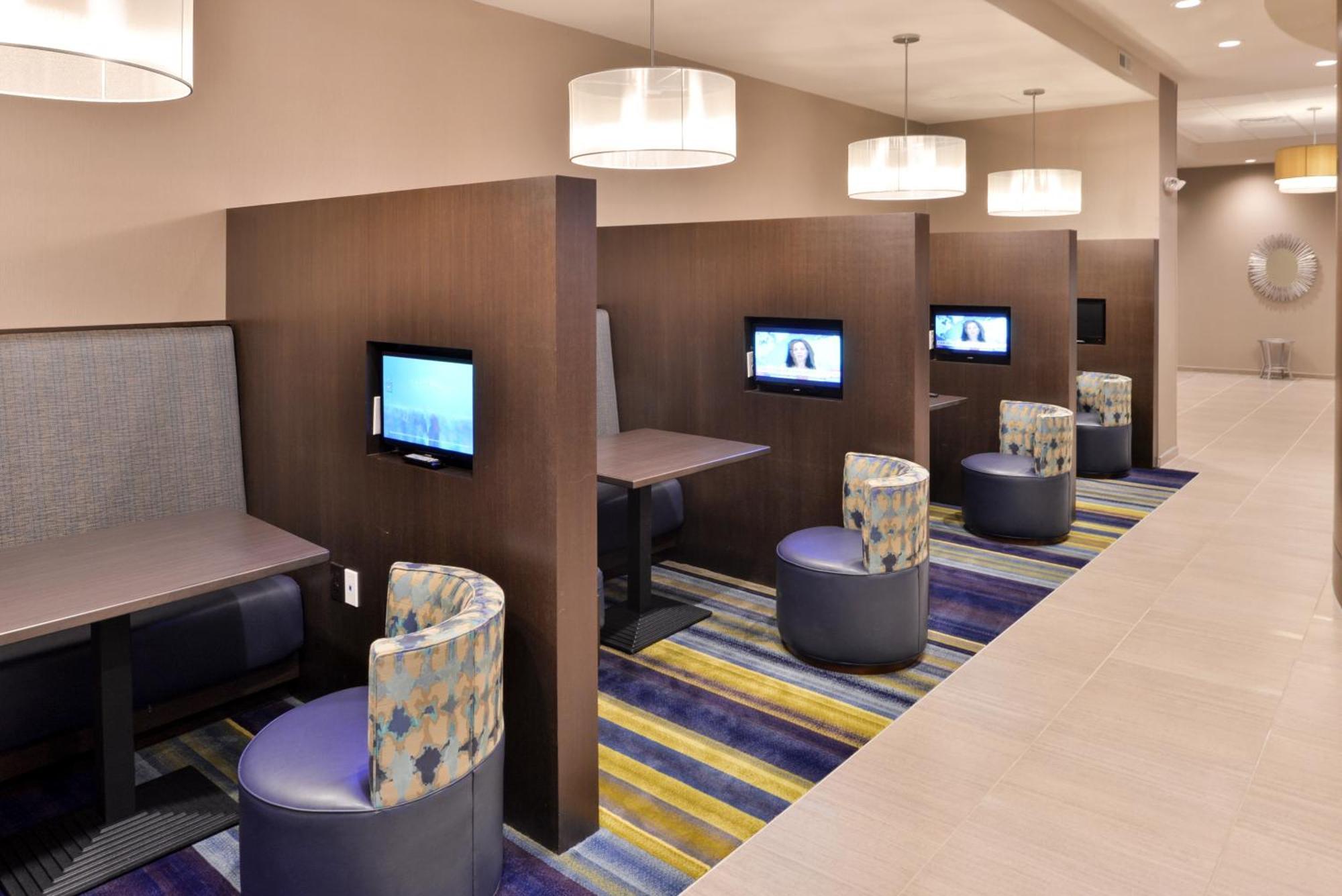 Springhill By Marriott Raleigh Hotel 3*