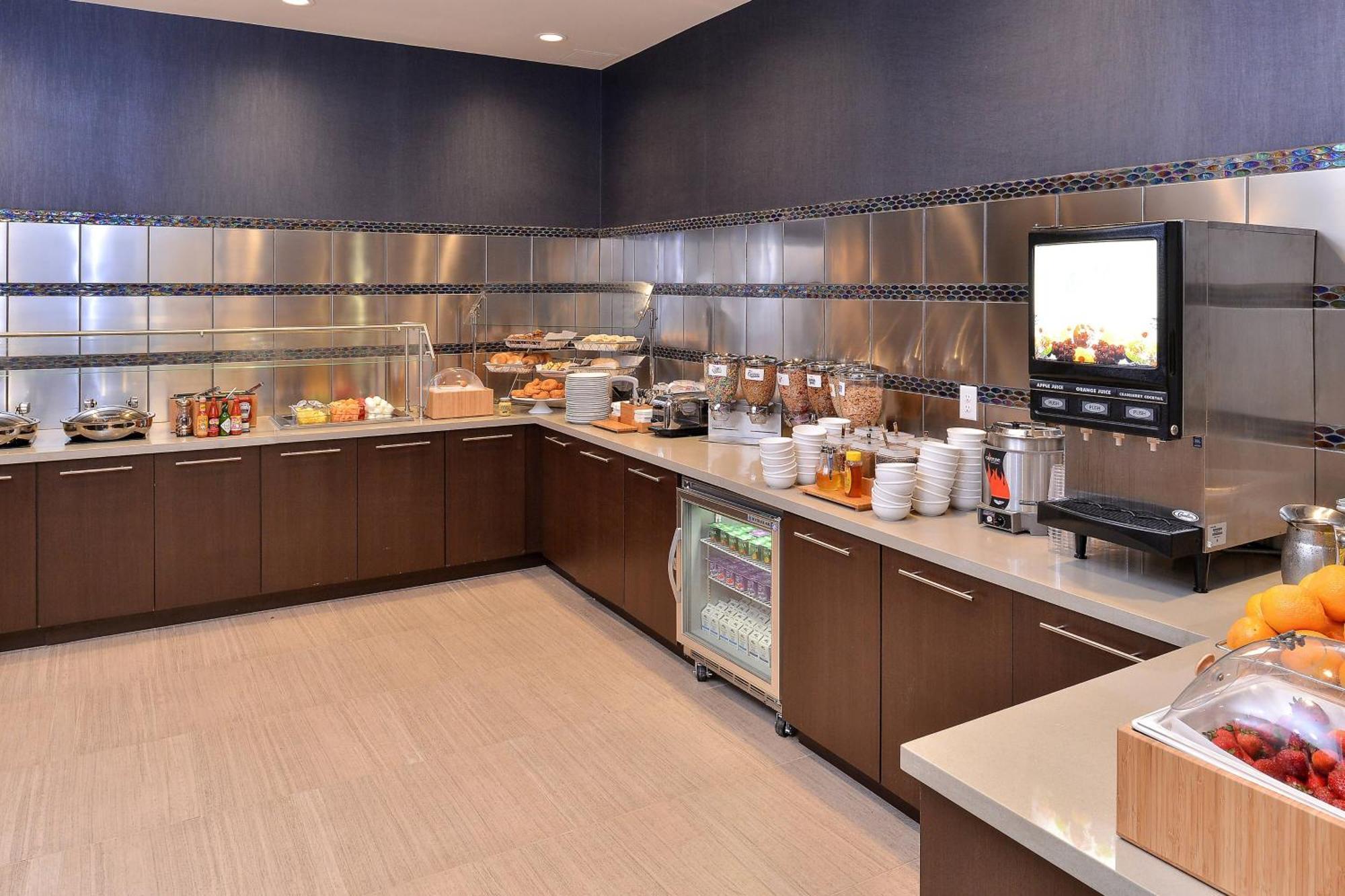 Hotel Springhill By Marriott Raleigh 3*